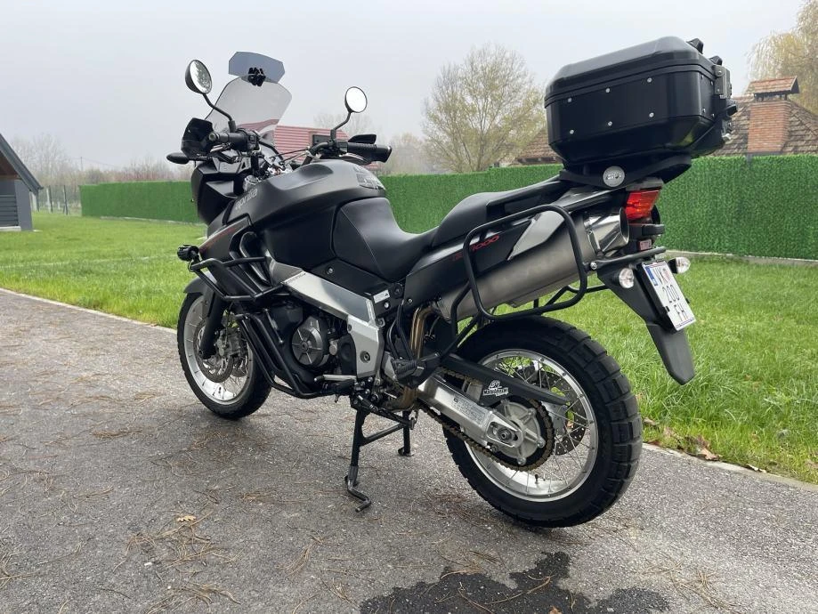 Aprilia ETV 1000 Caponord (2005)