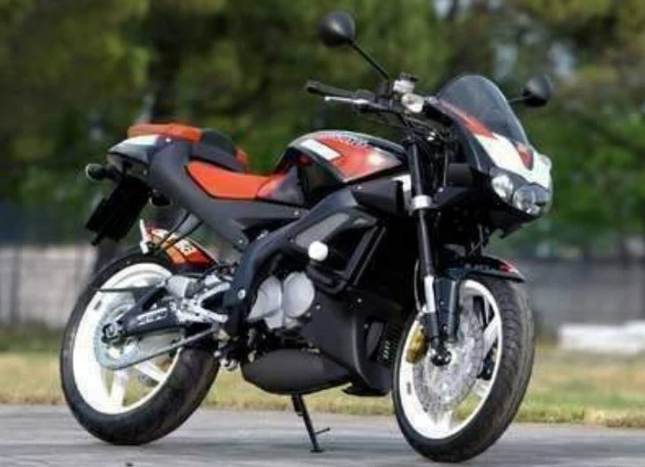 Aprilia Tuono 125 (2005 -)