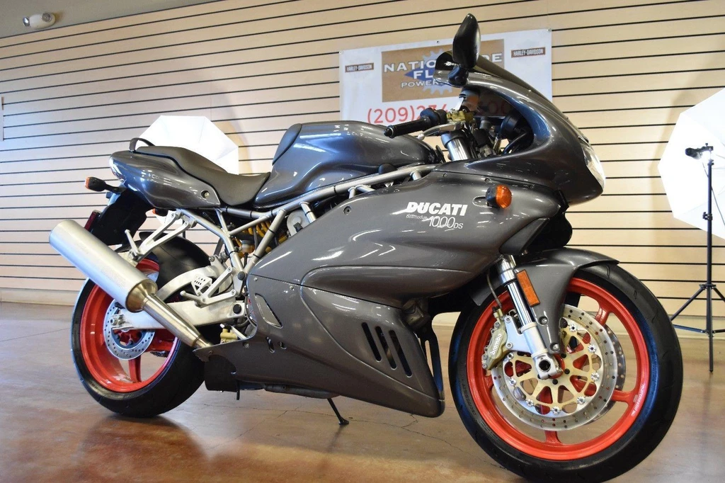 Ducati 1000SS DS (2005)