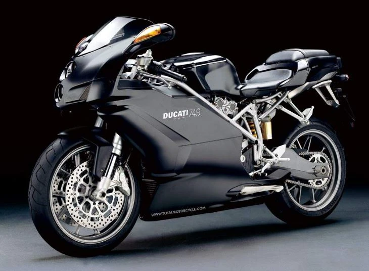 Ducati 749 Dark (2005)