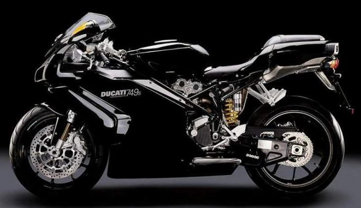 Ducati 749S (2005)