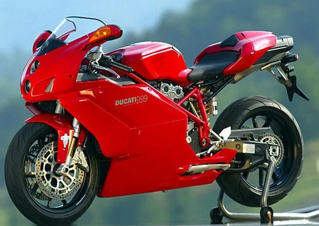 Ducati 999 (2005)