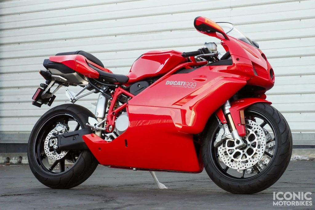 Ducati 999 (2005)