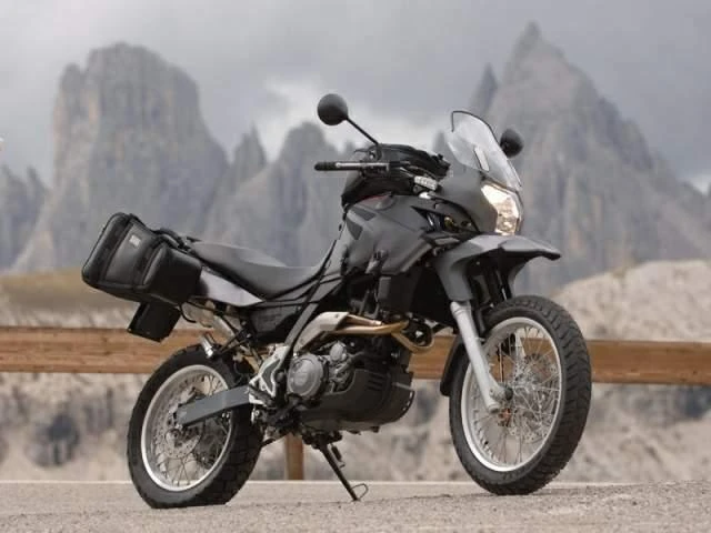 Aprilia Pegaso 650 Strada (2006 - 2007)