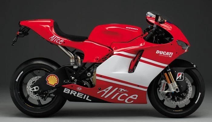Ducati Desmosedici RR (2006)