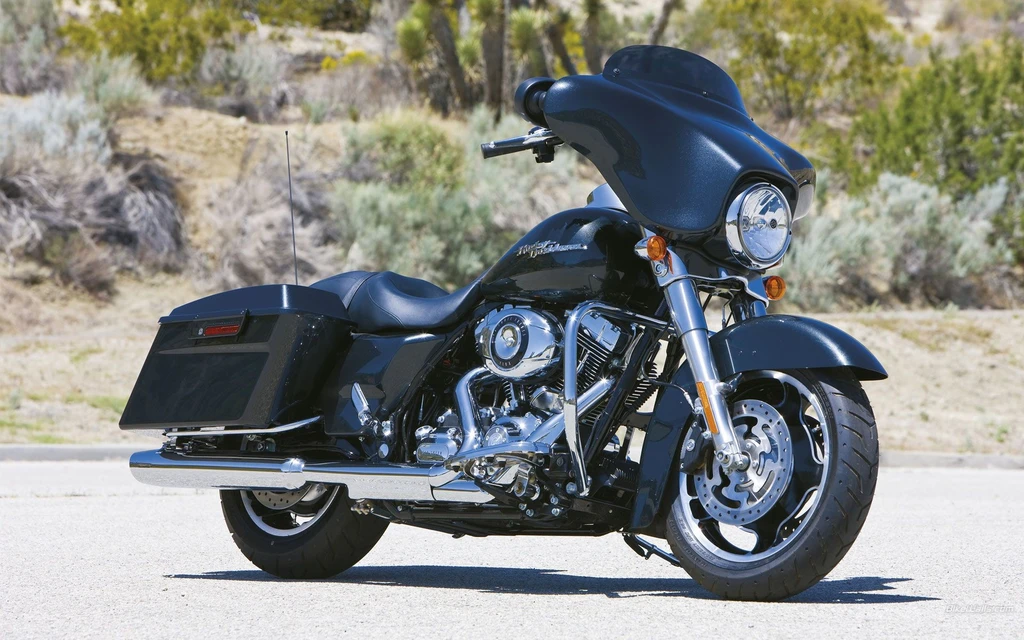 Harley Davidson FLHX Street Glide (2006)