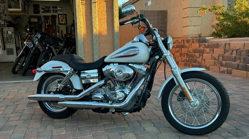 Harley Davidson FXD/I Dyna Super Glide 35th Anniversary Edition (2006)