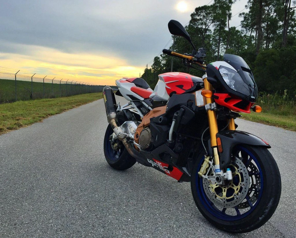 Aprilia Tuono 1000 R Factory (2007)