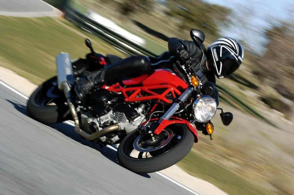 Ducati Monster 695 (2007)