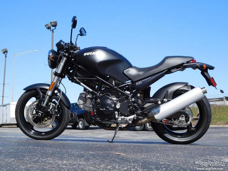 Ducati Monster 695 (2007)