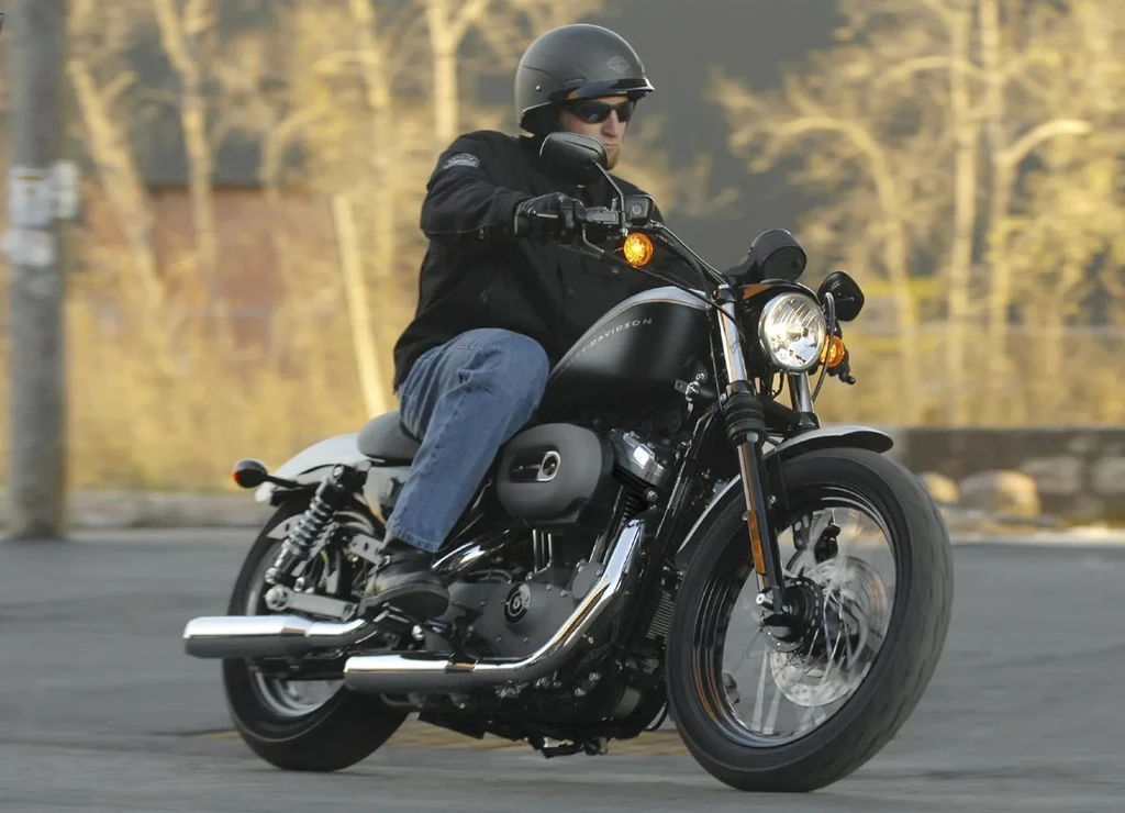 Harley Davidson XL 1200N Nightster (2007 - 2008)