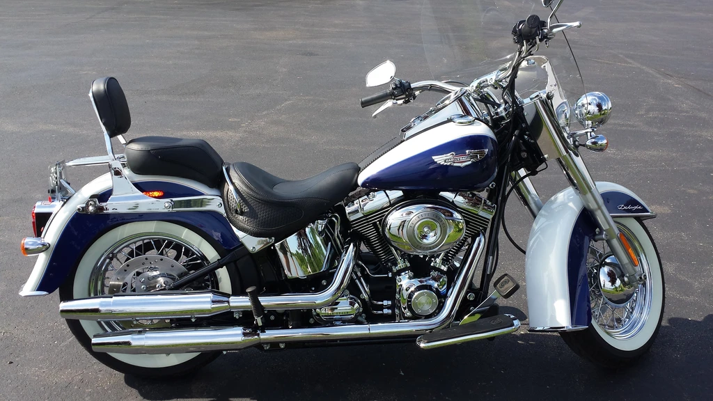 Harley Davidson FLSTN Softail Deluxe (2007 - 2008)