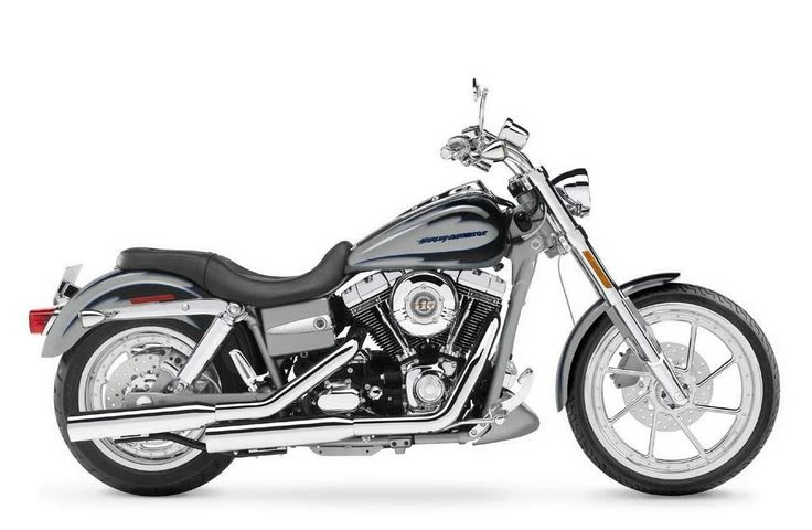 Harley Davidson FXD-SE Screamin' Eagle Dyna CVO (2007 - 2008)