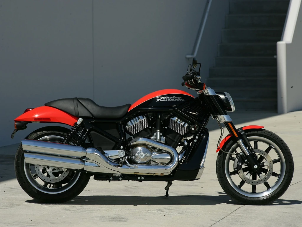 Harley Davidson VRSCR Street Rod (2007)