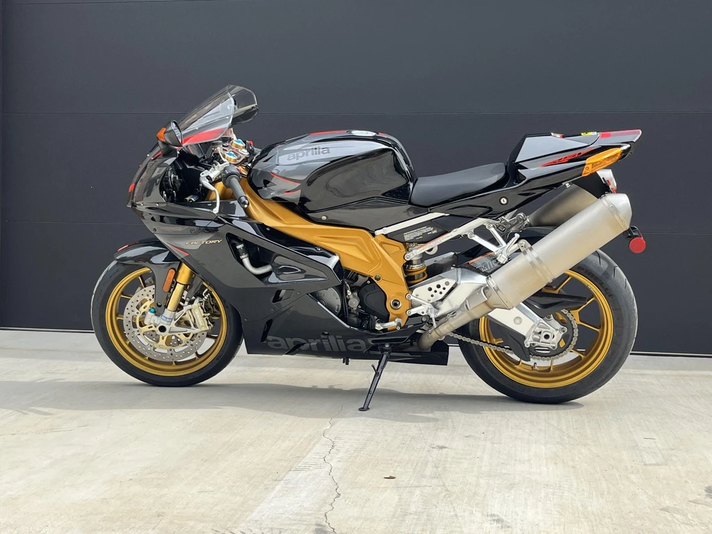 Aprilia RSV 1000R 10th Anniversary Special Edition (2008)