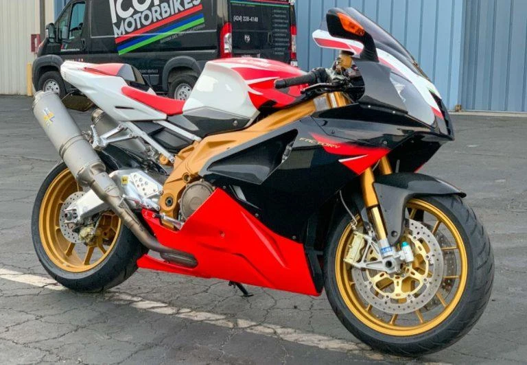 Aprilia RSV 1000R Factory (2008)