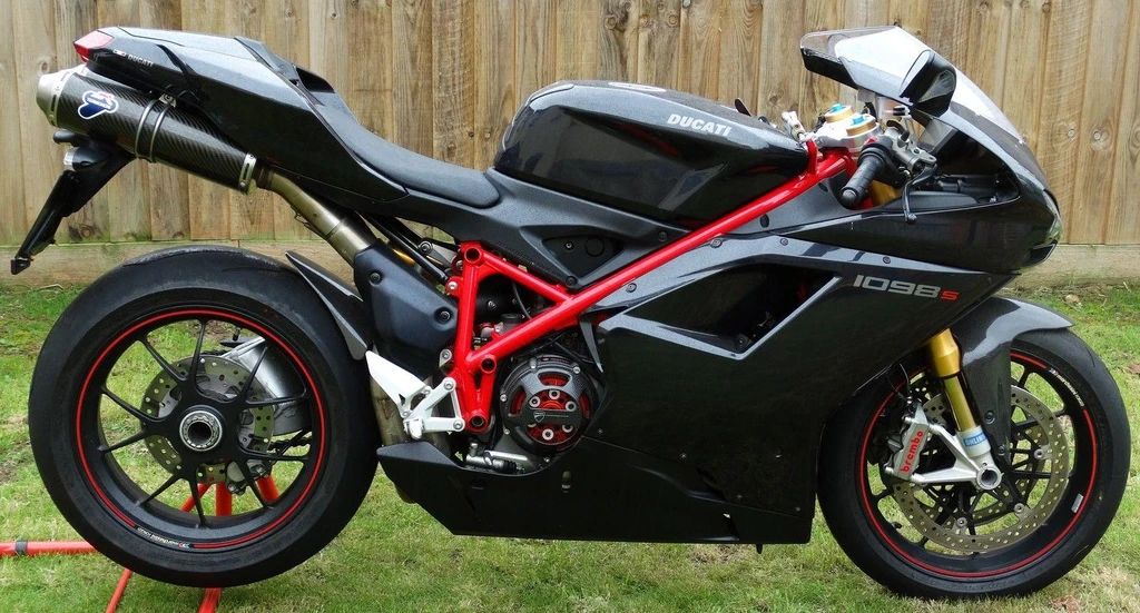 Ducati 1098 S (2008)
