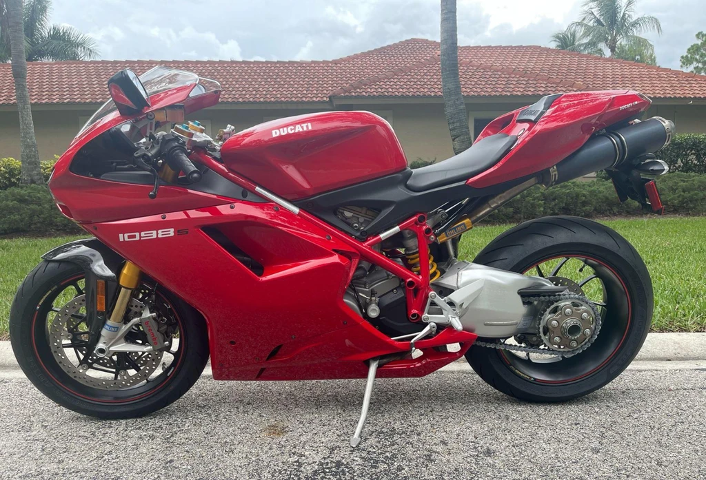 Ducati 1098 S (2008)