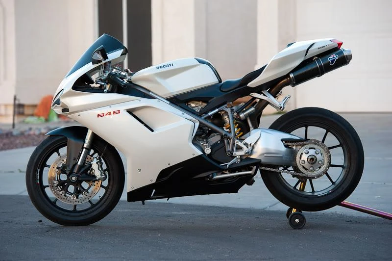 Ducati 848 (2008)