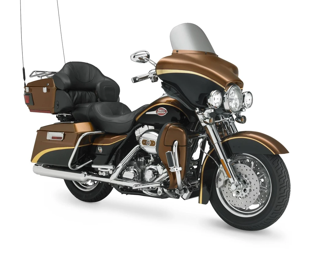 Harley Davidson FLHTCU-SE3 Electric Glide Ultra Classic CVO (2008)