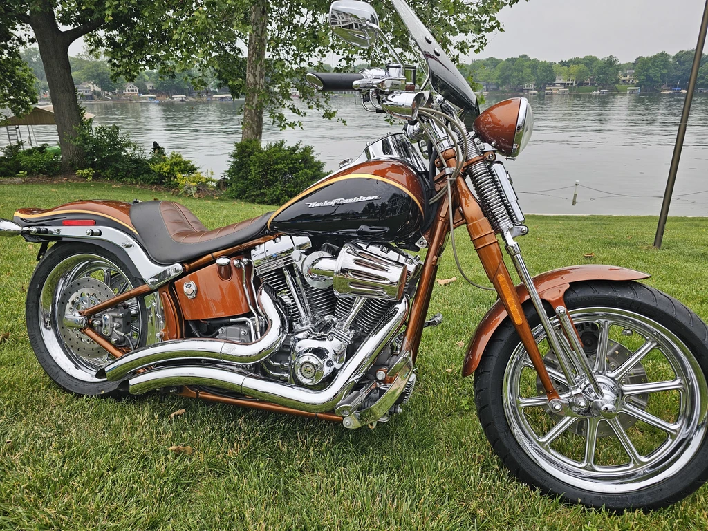 Harley Davidson FXSTS-SE2 Screamin' Eagle Softail Springer (2008)