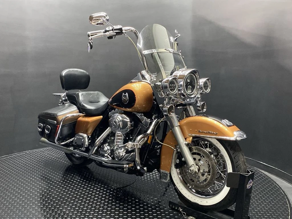 Harley Davidson FLHRC Road King Classic ANV 105th Anniversary (2008)