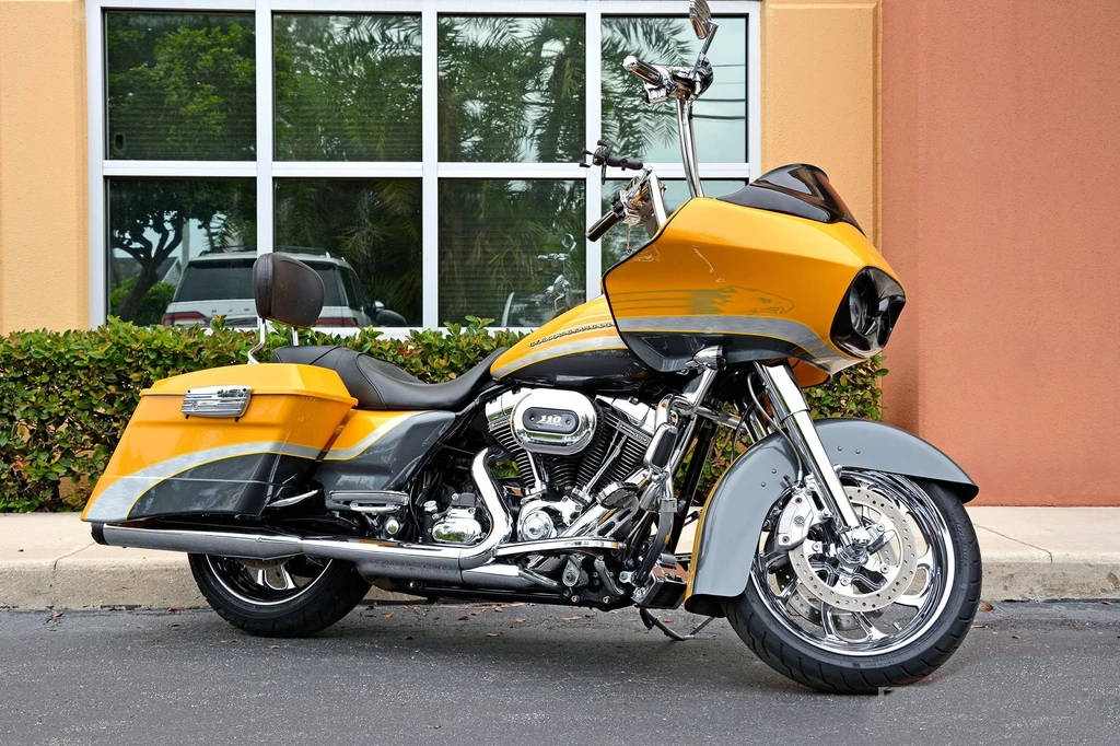 Harley Davidson FLTR Road Glide (2009)