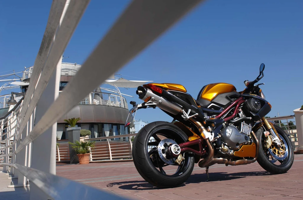 Benelli TNT 899 Caf Racer (2010 - 2011)