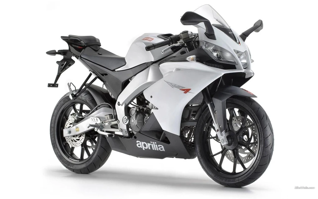 Aprilia RS 125 R Full White (2010)