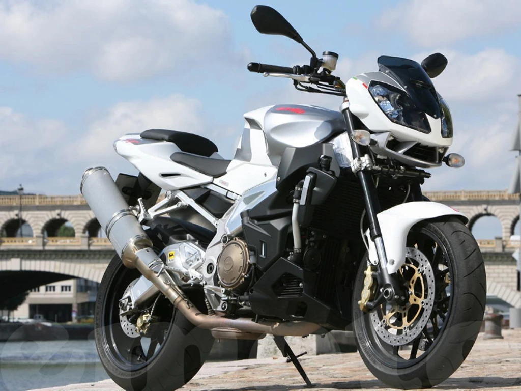Aprilia Tuono 1000 R (2010)