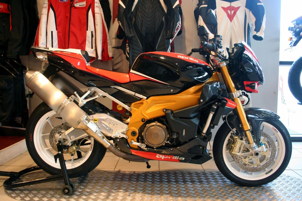 Aprilia Tuono 1000 R Factory (2010)