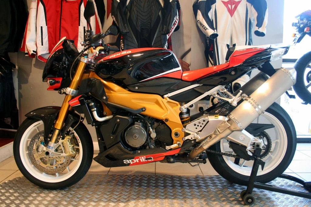 Aprilia Tuono 1000 R Factory (2010)