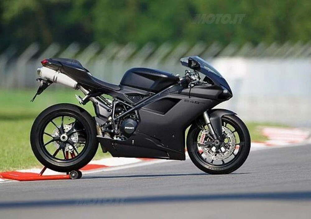 Ducati 848 EVO (2010)