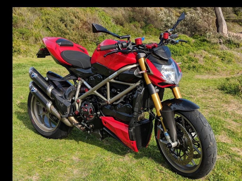 Ducati Streetfighter S (2010)