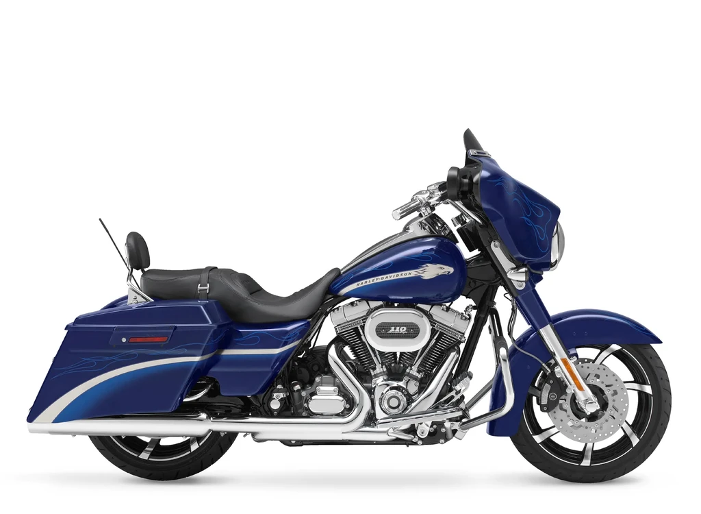 Harley Davidson FLHX SE Street Glide CVO (2010)