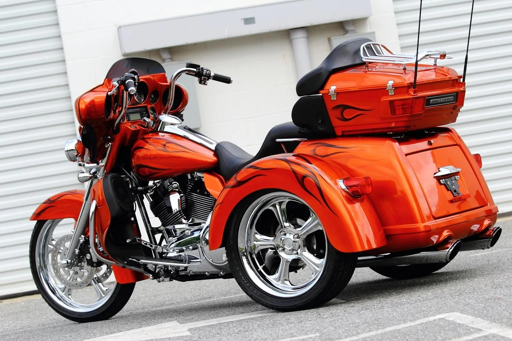 Harley Davidson FLHXXX Street Glide Trike (2011)