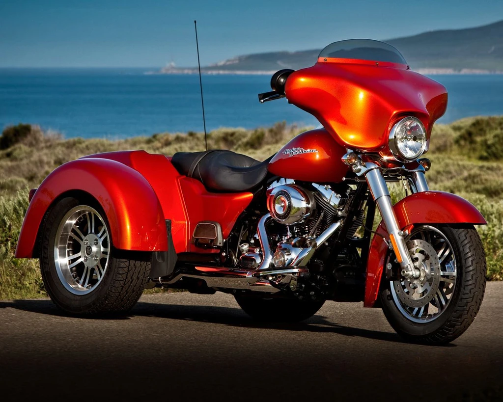 Harley Davidson FLHXXX Street Glide Trike (2011)