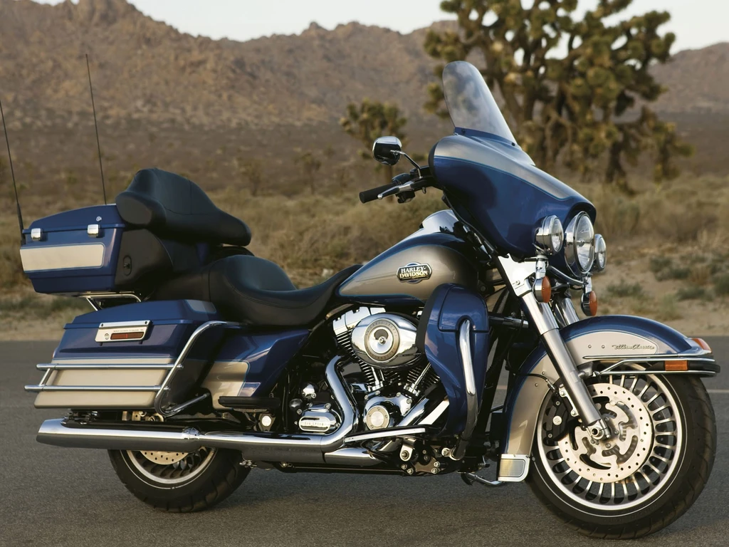 Harley Davidson FLHTCU Electra Glide Ultra Classic (2010)