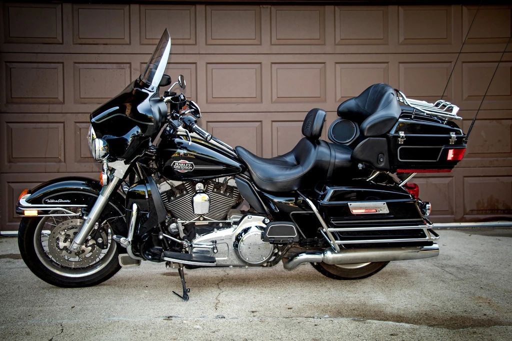 Harley Davidson FLHTCU Electra Glide Ultra Classic (2010)