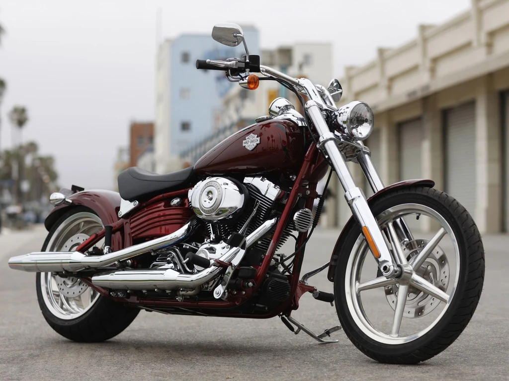 Harley Davidson FXCWC Softail Rocker C (2010)