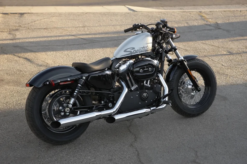 Harley Davidson XL 1200X Forty-Eight (2010)