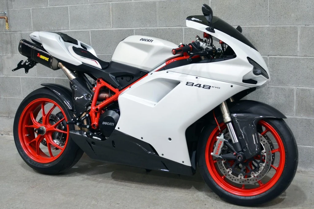 Ducati 848 EVO (2011)