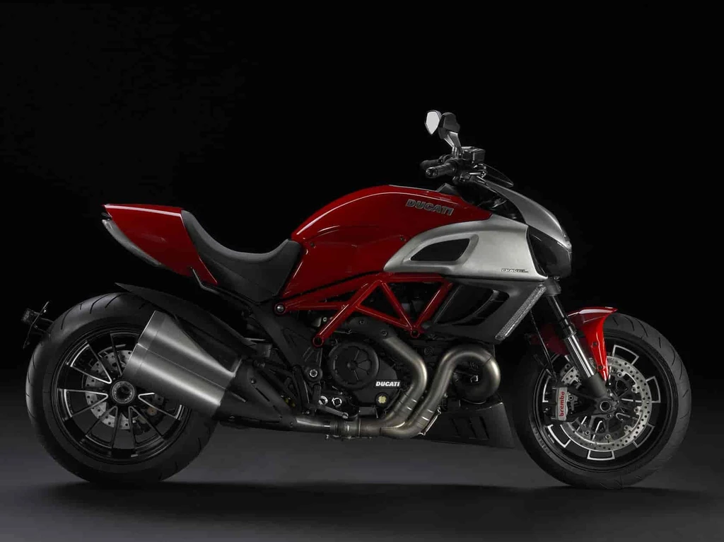 Ducati Diavel (2011)