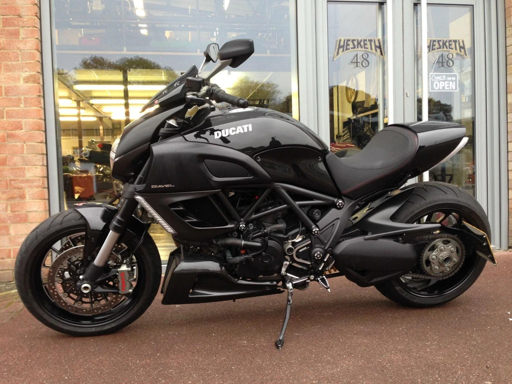 Ducati Diavel Black Diamond (2011)