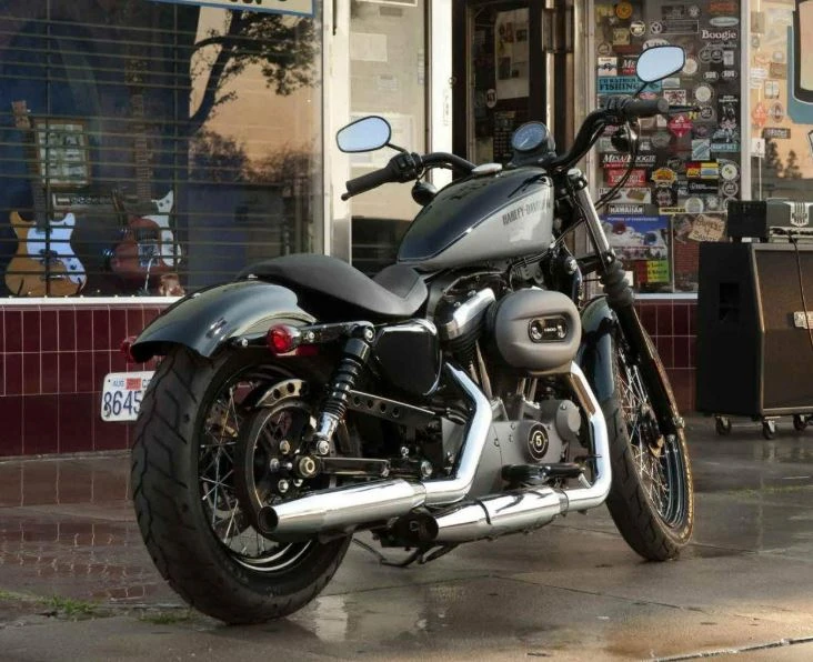 Harley Davidson XL 1200N Nightster (2011 - 2012)