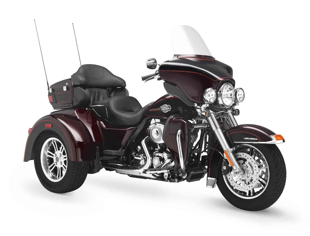 Harley Davidson FLHTCUTG Tri Glide Ultra Classic (2011)