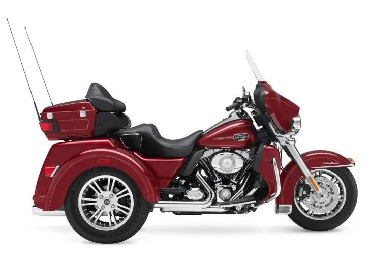 Harley Davidson FLHTCUTG Tri Glide Ultra Classic (2011)