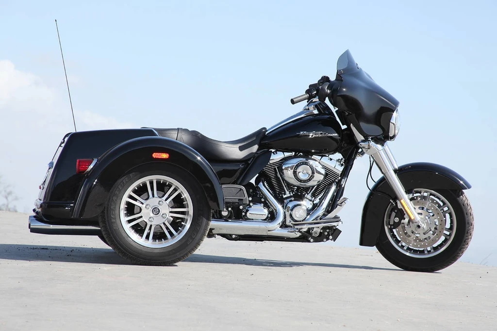 Harley Davidson FLHXXX Street Glide Trike (2011)