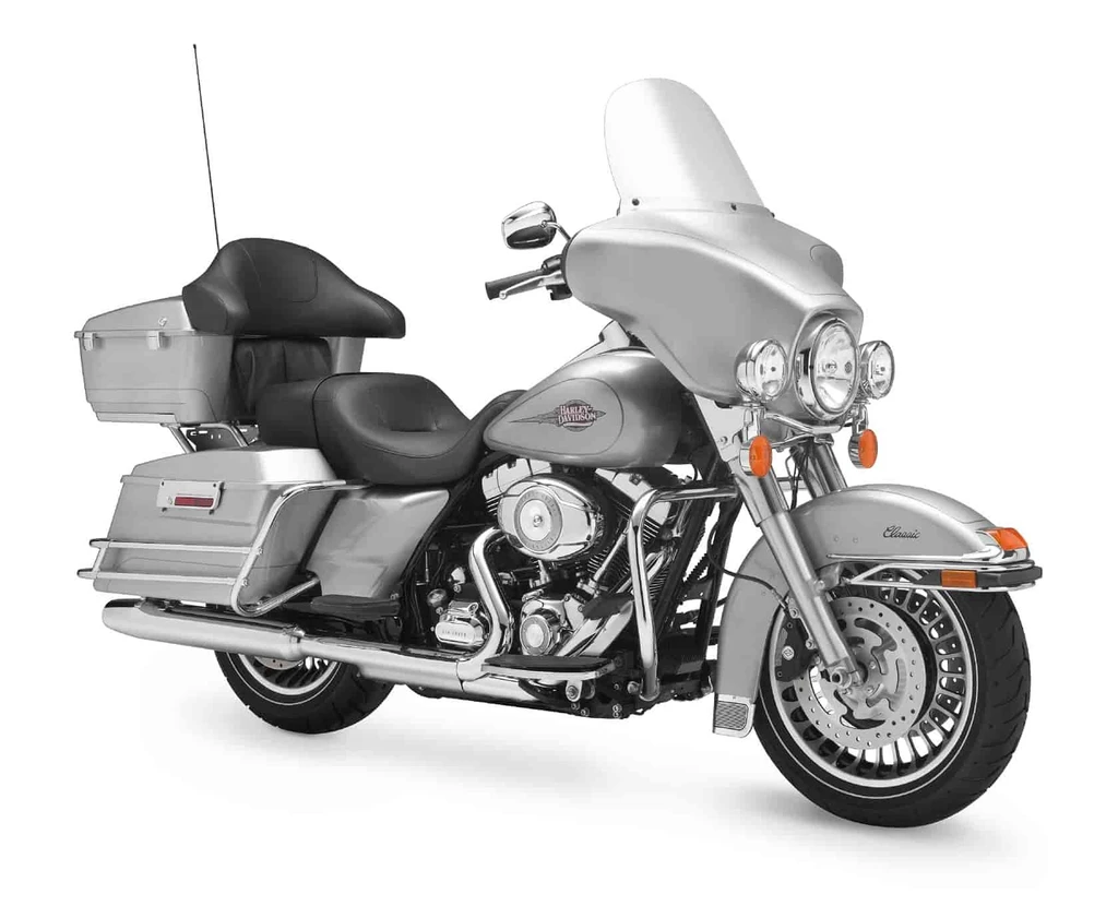 Harley Davidson FLHTC Electra Glide Classic (2011)