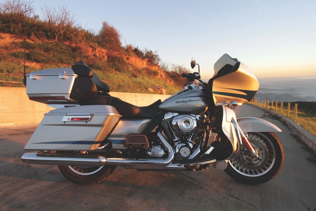 Harley Davidson FLTRU Road Glide Ultra (2011)